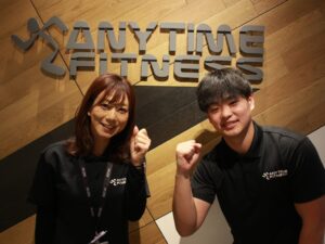 お得にジム利用ができる エニタイムフィットネススタッフ！｜フィットネスジムスタッフ